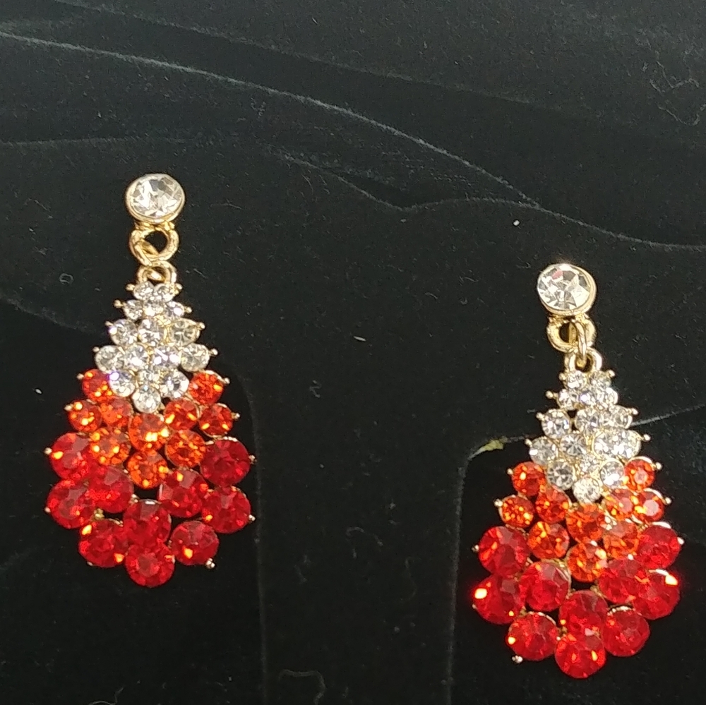 Red/clear Rhinesrone Sparkly Earrings